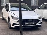 Hyundai Sonata 2021 годаfor11 500 000 тг. в Алматы