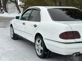 Mercedes-Benz E 230 1996 года за 1 900 000 тг. в Астана – фото 2