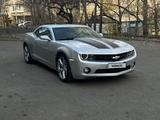 Chevrolet Camaro 2012 года за 10 500 000 тг. в Алматы – фото 2
