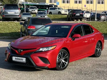 Toyota Camry 2019 года за 12 700 000 тг. в Алматы