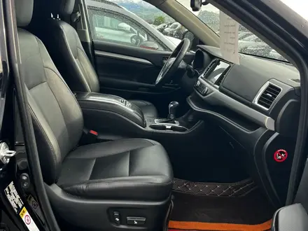 Toyota Highlander 2017 года за 16 500 000 тг. в Алматы – фото 4