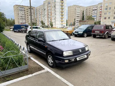 Volkswagen Vento 1993 года за 1 900 000 тг. в Костанай – фото 2