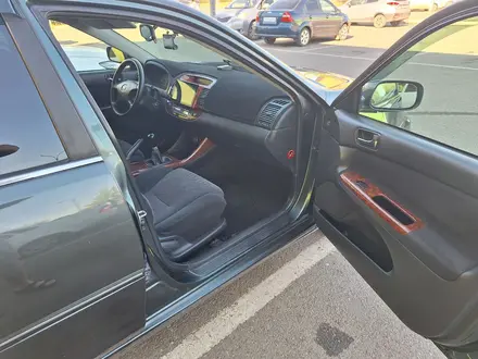 Toyota Camry 2003 года за 3 600 000 тг. в Уральск – фото 7
