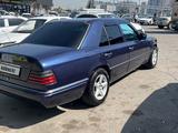 Mercedes-Benz E 220 1994 годаfor3 300 000 тг. в Алматы – фото 2