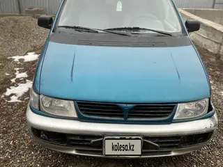 Mitsubishi Space Runner, 1995