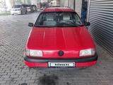 Volkswagen Passat 1990 годаүшін1 450 000 тг. в Сарыагаш