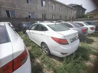 Hyundai Accent