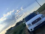 Toyota Sequoia 2002 года за 7 500 000 тг. в Атырау