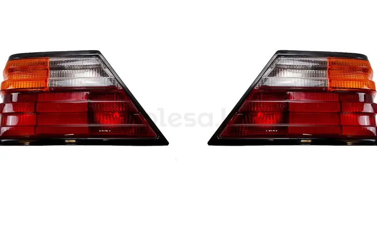 ФОНАРЬ ЗАДНИЙ КОМПЛЕКТ MERCEDES W124 83-92 за 13 200 тг. в Алматы