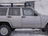 Jeep Cherokee 2000 года за 4 700 000 тг. в Балхаш – фото 2