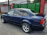 Volkswagen Passat 1997 годаүшін2 400 000 тг. в Ушарал