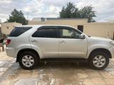 Toyota Fortuner 2007 года за 8 500 000 тг. в Жанаозен – фото 2