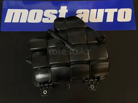 Расширительный бачок BMW M5 F90/M8 F92 за 70 000 тг. в Астана – фото 2