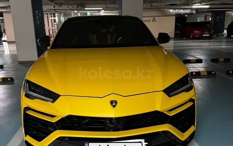 Lamborghini Urus 2023 года за 135 000 000 тг. в Астана