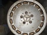 Б/у оригинальные литые колёсные диски за 54 000 тг. в Актобе – фото 2