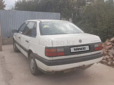 Volkswagen Passat 1990 года за 750 000 тг. в Уральск – фото 3