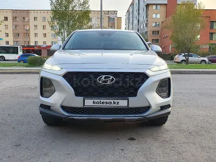 Hyundai Santa Fe 2019 года за 14 500 000 тг. в Астана – фото 8