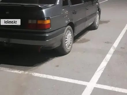 Volkswagen Passat 1990 года за 1 300 000 тг. в Караганда – фото 2