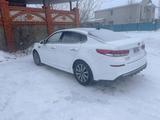 Kia Optima 2018 года за 6 000 000 тг. в Актобе – фото 3