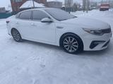 Kia Optima 2018 года за 6 000 000 тг. в Актобе – фото 2