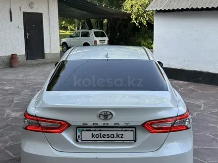 Toyota Camry 2019 года за 14 300 000 тг. в Шымкент – фото 6