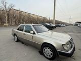 Mercedes-Benz E 230 1992 года за 1 200 000 тг. в Тараз – фото 4