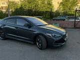 Hyundai Elantra 2018 года за 6 200 000 тг. в Астана – фото 3