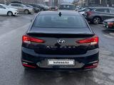 Hyundai Elantra 2019 годаүшін7 600 000 тг. в Алматы