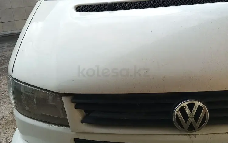 Volkswagen Caravelle 1997 года за 3 500 000 тг. в Астана