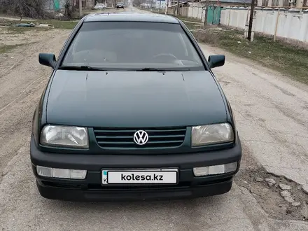 Volkswagen Vento 1995 года за 1 800 000 тг. в Алматы