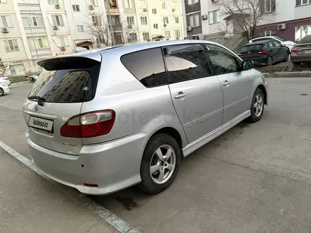 Toyota Ipsum 2005 года за 4 000 000 тг. в Атырау – фото 2