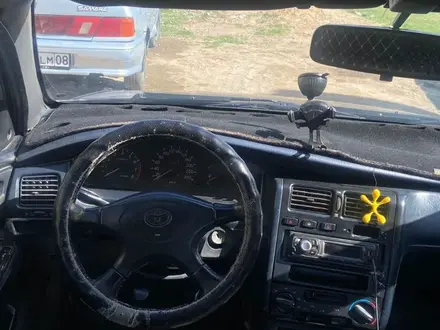 Toyota Carina E 1996 года за 850 000 тг. в Тараз – фото 3