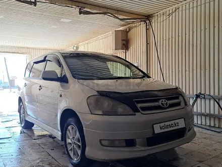 Toyota Ipsum 2001 года за 4 200 000 тг. в Атырау