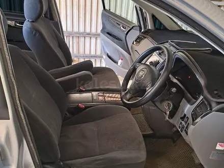 Toyota Ipsum 2001 года за 4 200 000 тг. в Атырау – фото 3