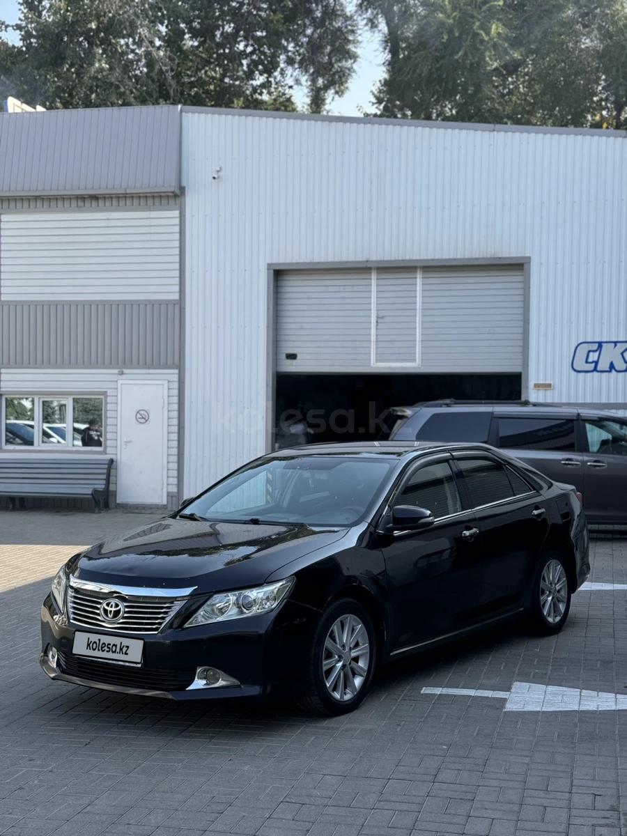 Toyota Camry 2014 г.