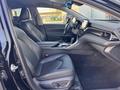 Toyota Camry 2023 года за 15 490 000 тг. в Актау – фото 7