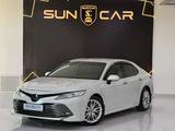 Toyota Camry 2021 года за 16 500 000 тг. в Шымкент – фото 2