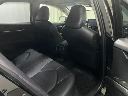 Toyota Camry 2021 года за 15 500 000 тг. в Алматы – фото 7