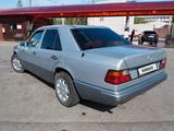 Mercedes-Benz E 230 1992 года за 1 800 000 тг. в Тараз – фото 4