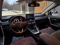 Toyota RAV4 2021 годаүшін15 800 000 тг. в Актобе – фото 14