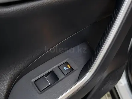 Toyota RAV4 2021 года за 15 800 000 тг. в Актобе – фото 15