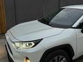 Toyota RAV4 2021 годаүшін15 800 000 тг. в Актобе – фото 4