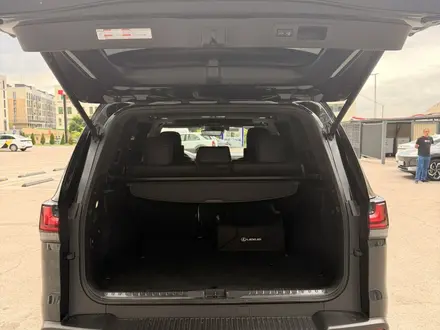 Lexus LX 600 2024 года за 76 590 000 тг. в Алматы – фото 8
