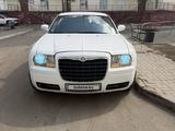 Chrysler 300C 2004 годаүшін3 500 000 тг. в Астана