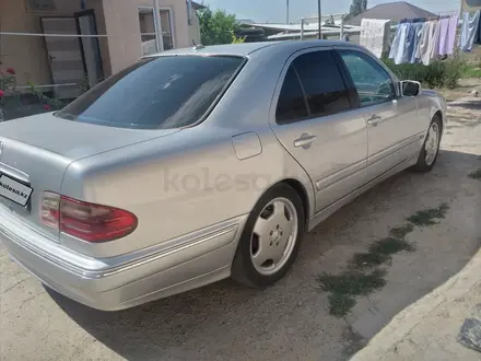 Mercedes-Benz E 280 2001 года за 4 500 000 тг. в Тараз – фото 4