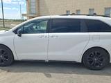 Toyota Sienna 2023 годаүшін25 000 000 тг. в Байконыр – фото 3