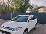 Mitsubishi Outlander 2013 года за 7 300 000 тг. в Уральск – фото 2