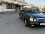 Mercedes-Benz E 320 1998 года за 4 900 000 тг. в Алматы – фото 2