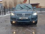 Volkswagen Touareg 2005 года за 3 000 000 тг. в Астана