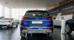 Audi Q5 45 TFSI Quattro 2023 года за 29 945 900 тг. в Алматы – фото 5